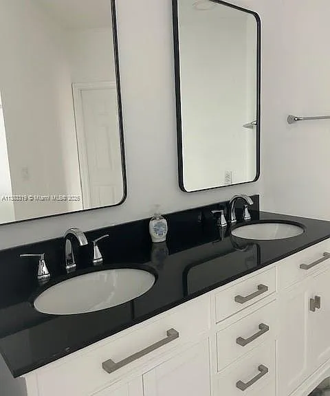 3235 NE 184th St #11105 — Photo 19