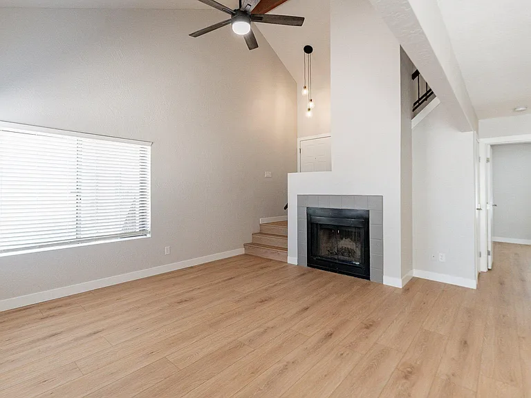 1535 N Horne #55 — Photo 2