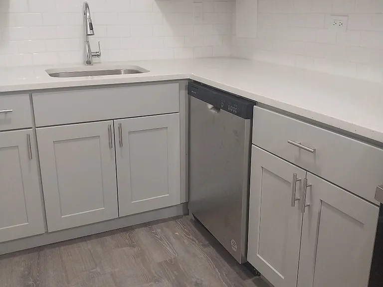 5701 W Washington Blvd #1E — Photo 3