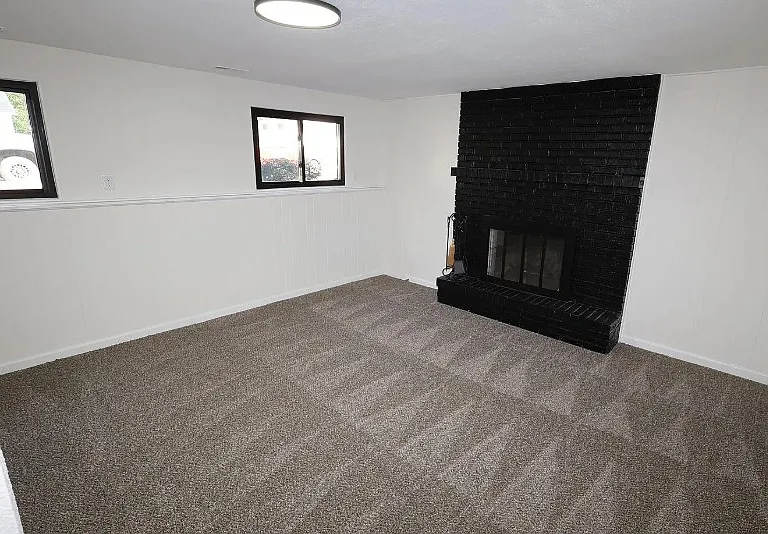 1845 Hass Dr — Photo 2