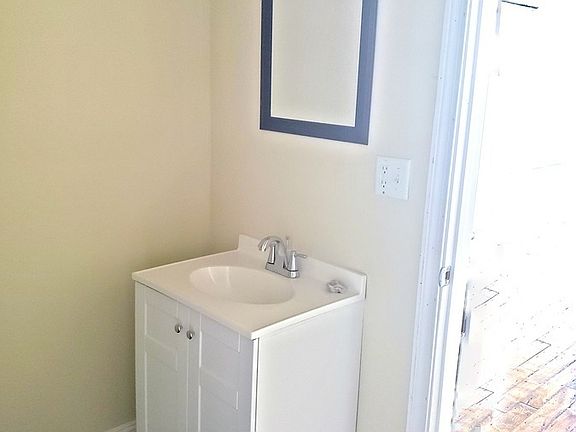 2nd image of 89 Hartford Ave #Studio