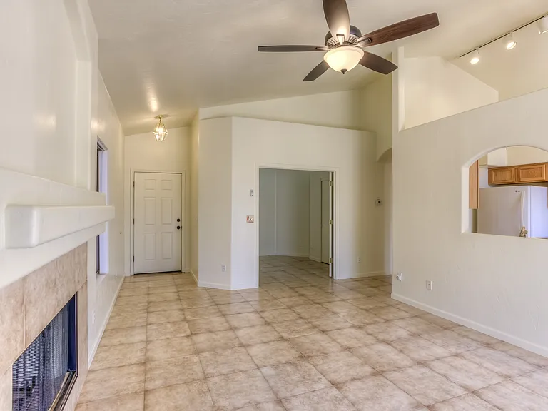 9649 E Briana Ln — Photo 7