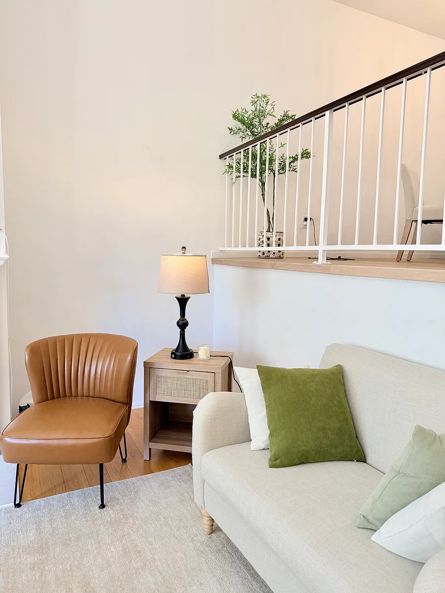 Building Photo - 2450 E Del Mar Blvd #36