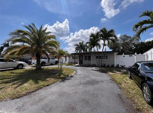 6728 Atlanta St, Hollywood, FL 33024