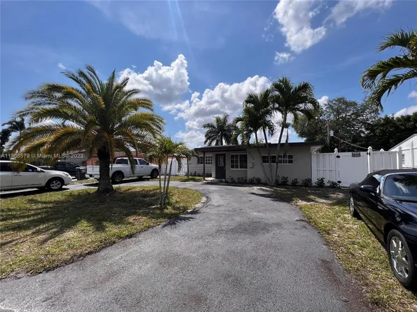 6728 Atlanta St, Hollywood, FL 33024