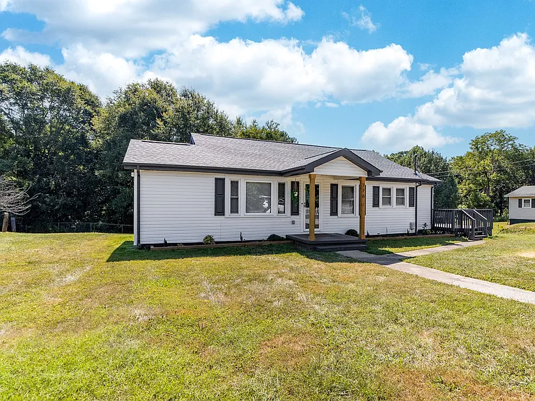 776 Watkins Rd — Photo 30