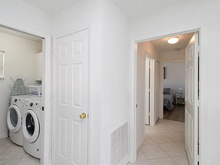 5645 Whisperwood Blvd #504 — Photo 49