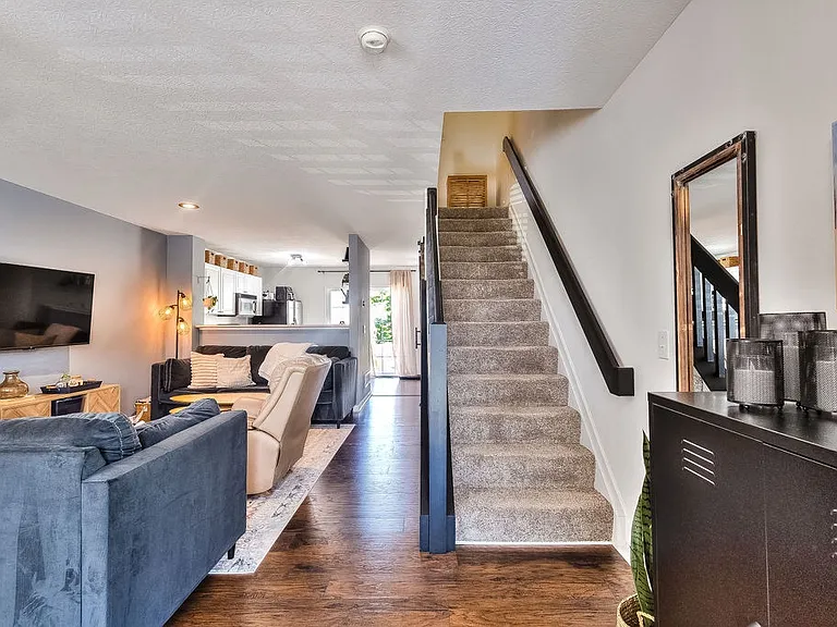7236 Colonial Affair Dr — Photo 4