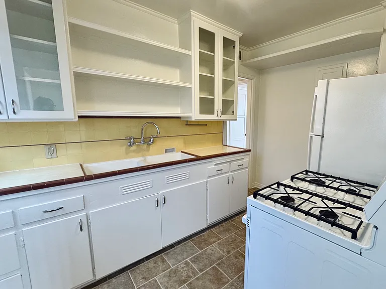 1503 W Alameda Ave #A10 — Photo 6