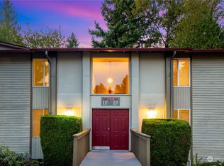 17518 151st Ave SE APT 2-18, Renton, WA 98058