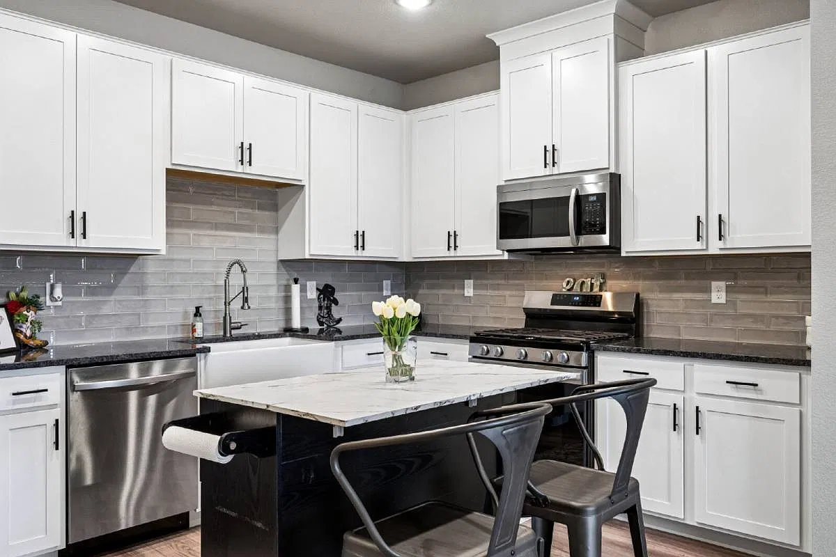 9962 W Victoria Place #301 in Littleton, CO 80128 — Photo 4