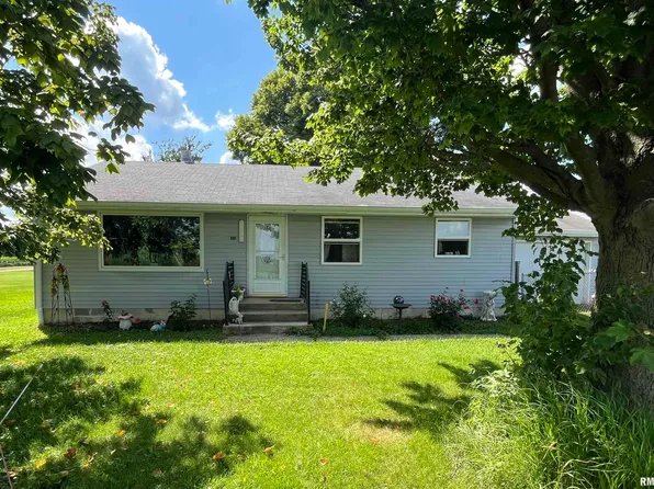 601 East St, North Henderson, IL 61466