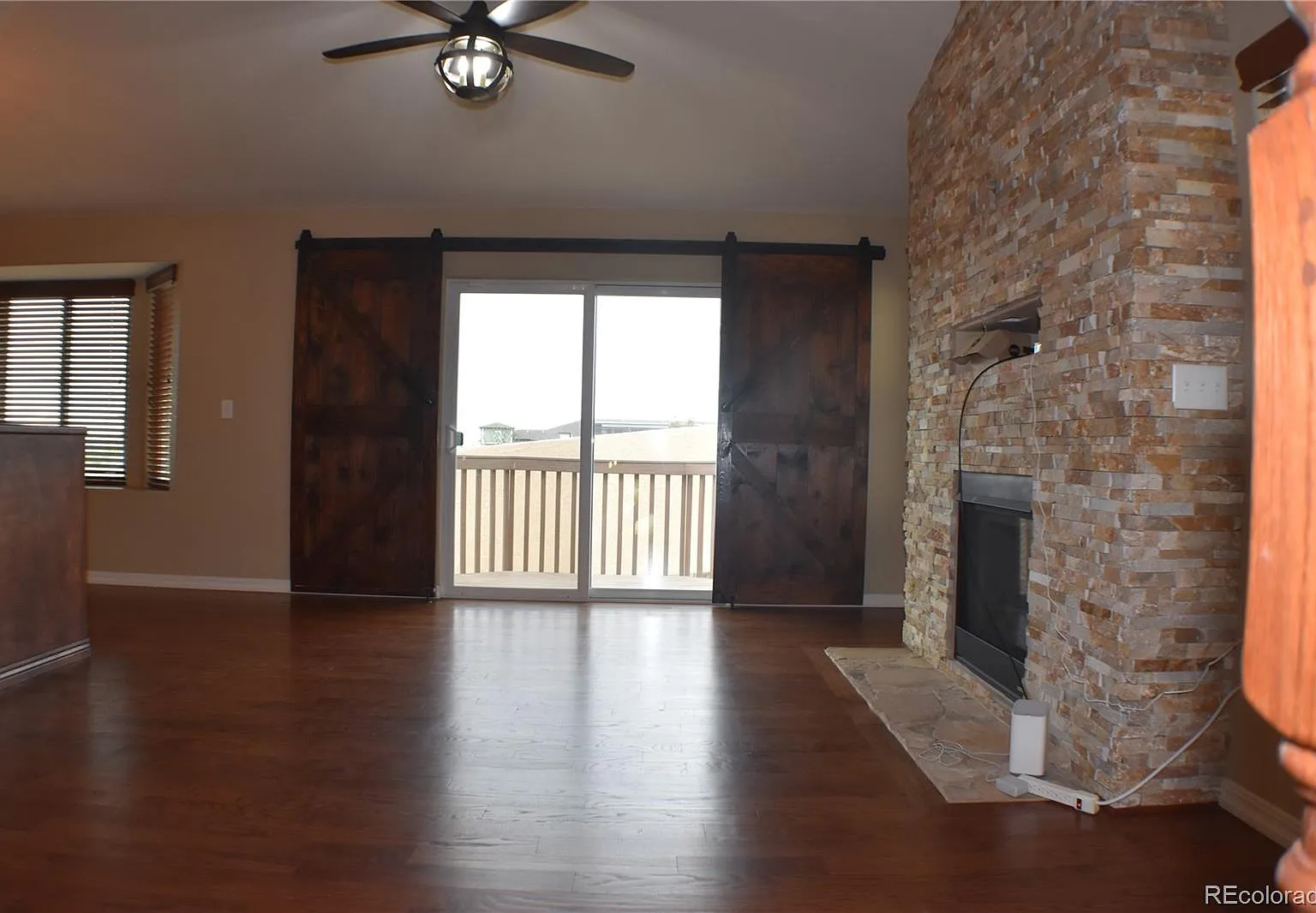 2 bed, 2.5 bath, 1866 sqft, $2,300 — Photo 4