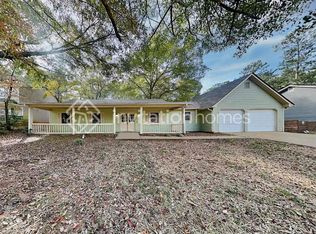 2634 Laurel Woods Ln SE, Conyers, GA 30094