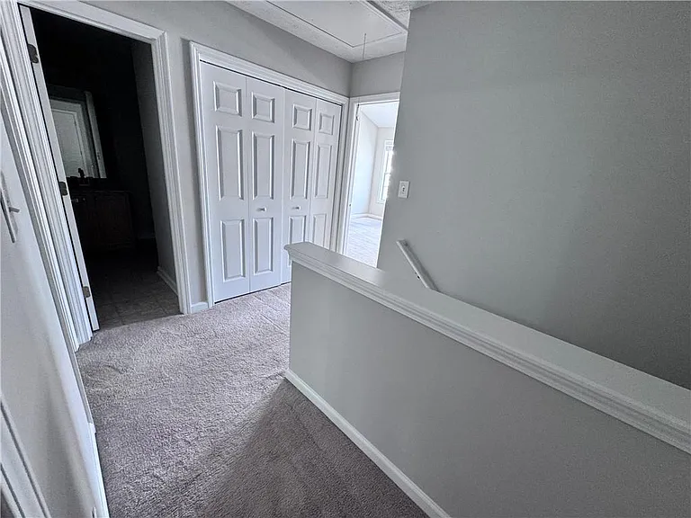 3044 Kentmere Dr — Photo 13