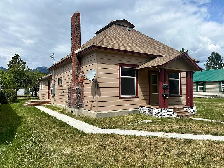 417 N 3rd St — Photo 1