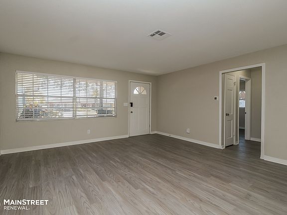 3rd image of 1270 E Fowler Dr