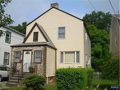 1st image of 123 Garden Ave