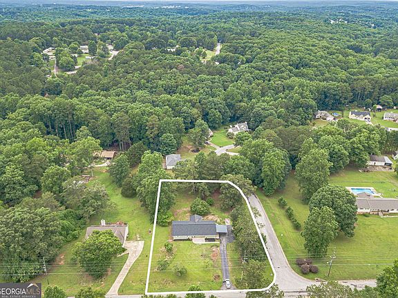 3rd image of 2291 Piney Grove Rd