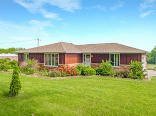 29854 E Hoffman Ave, Mackinaw, IL 61755