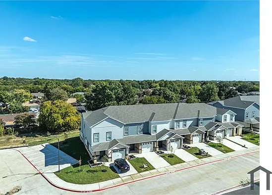 6209 Roby Dr — Photo 36