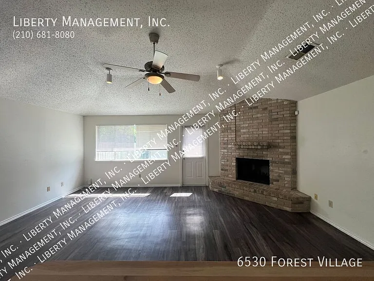 6530 Forest Vlg — Photo 9
