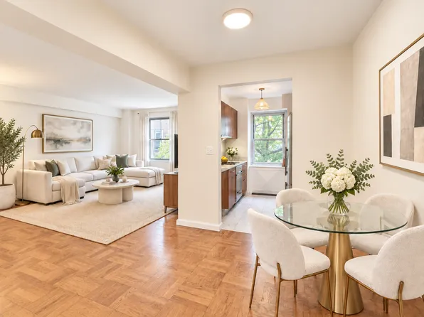 11 Fifth Avenue image 1 of 15
