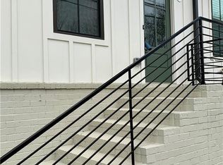 990 Viney Way NW, Atlanta, GA 30318