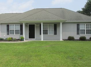 136 Corinth Dr, New Bern, NC 28562