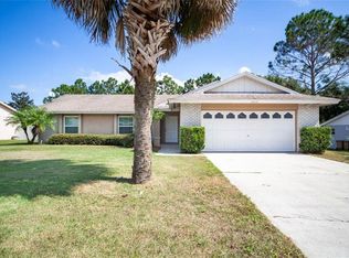 15553 Hidden Lake Cir, Clermont, FL 34711