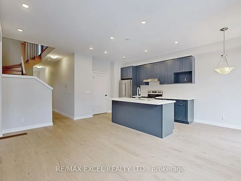 52 Harvey Bunker Cres — Photo 4