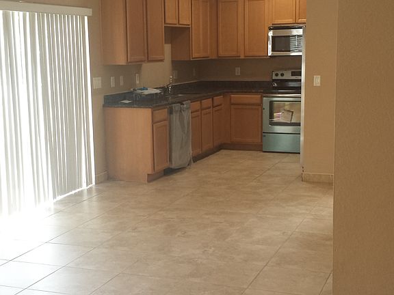 4th image of 20419 NW 14th Ct