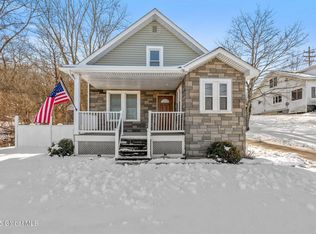 2786 Aqueduct Rd, Niskayuna, NY 12309