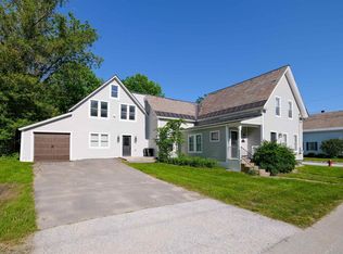 8 Pond St, Ludlow, VT 05149