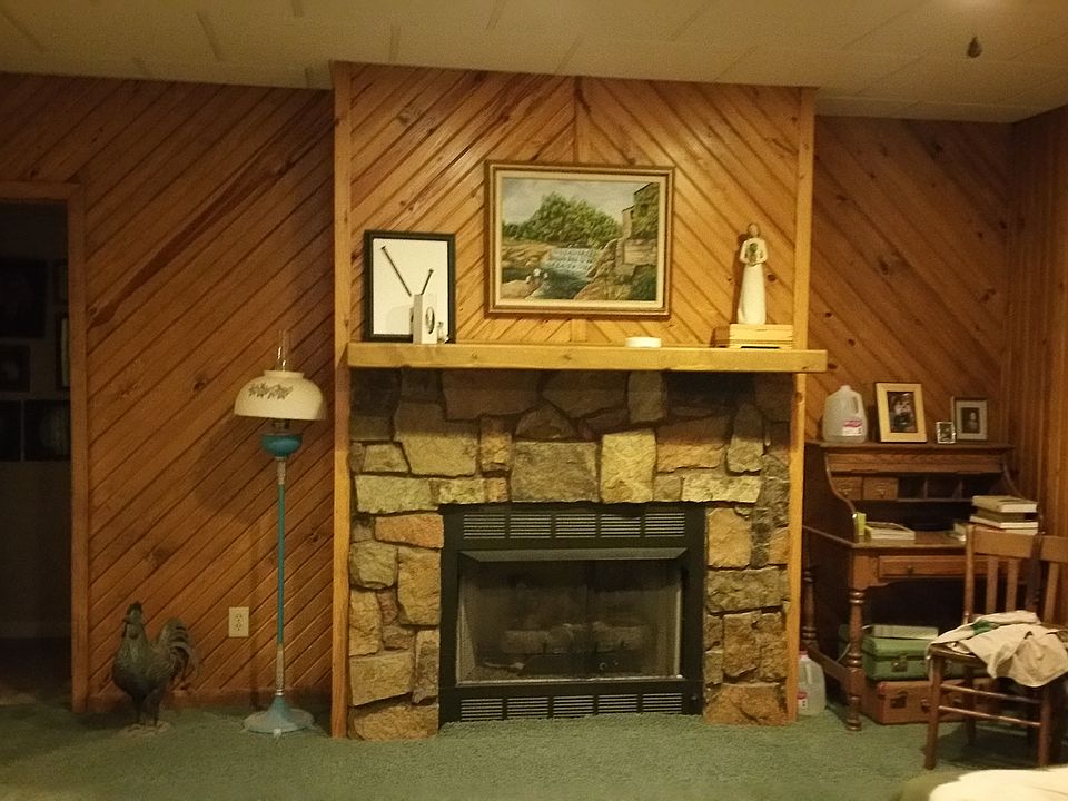 2nd image of 310 N 1st St