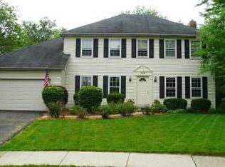 712 Muirhead Ave, Naperville, IL 60565