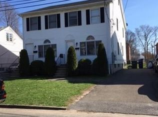 64 Kingsbury Rd, Bridgeport, CT 06610