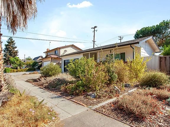 3rd image of 3058 Capewood Ln