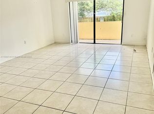 10431 N Kendall Dr APT D114, Miami, FL 33176