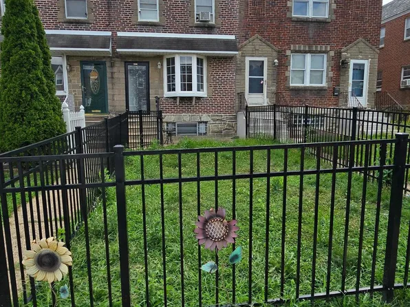 2930 Lardner St, Philadelphia, PA 19149