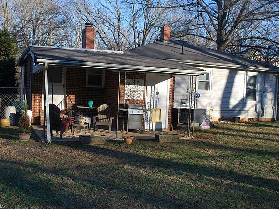 4th image of 2905 Branchwood Dr