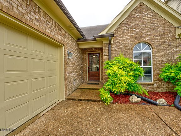 3rd image of 1359 Arbor Lake Dr S