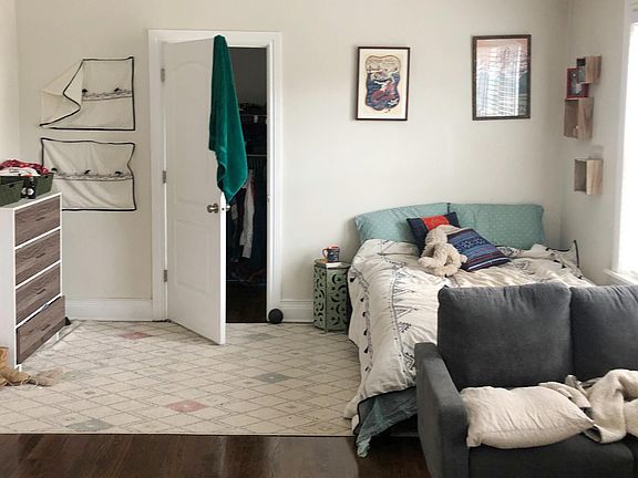3rd image of 2129 N Dayton St #36