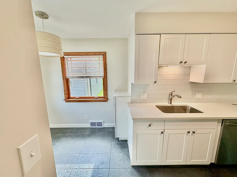 165 Belmar Blvd — Photo 3