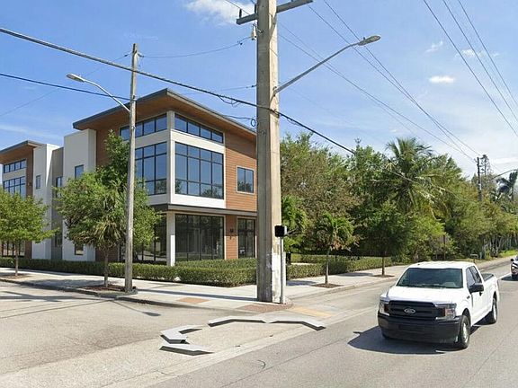 4th image of 4390 S Jog Road