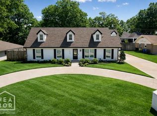 1210 W Country Club Ter, Jonesboro, AR 72401