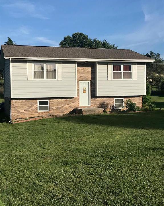1st image of 422 Melody Ln