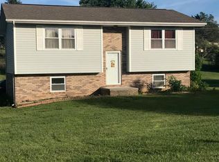422 Melody Ln, New Tazewell, TN 37825