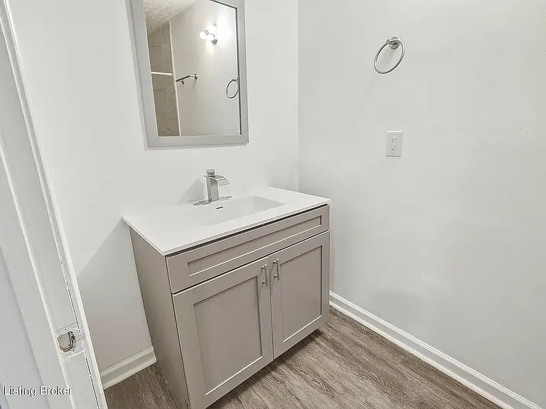 1814 Standard Ave — Photo 11