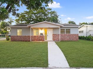 7315 Allen Dr, Hollywood, FL 33024